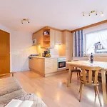 Romantica-7 By Interhome *